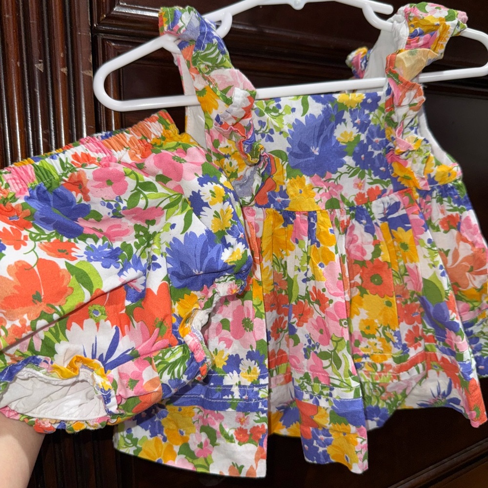 Baby girl two piece Janie & jack